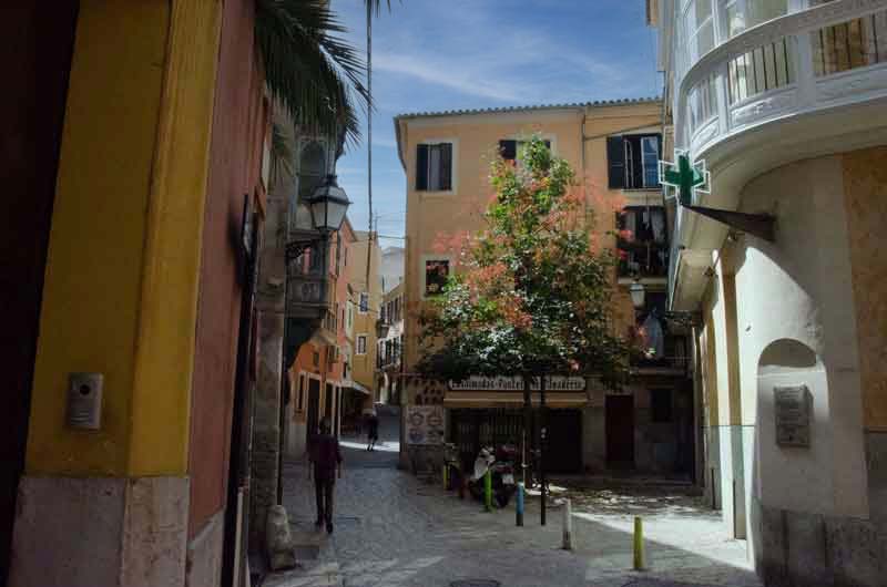 Mallorca - Palma 098 - plaza.jpg